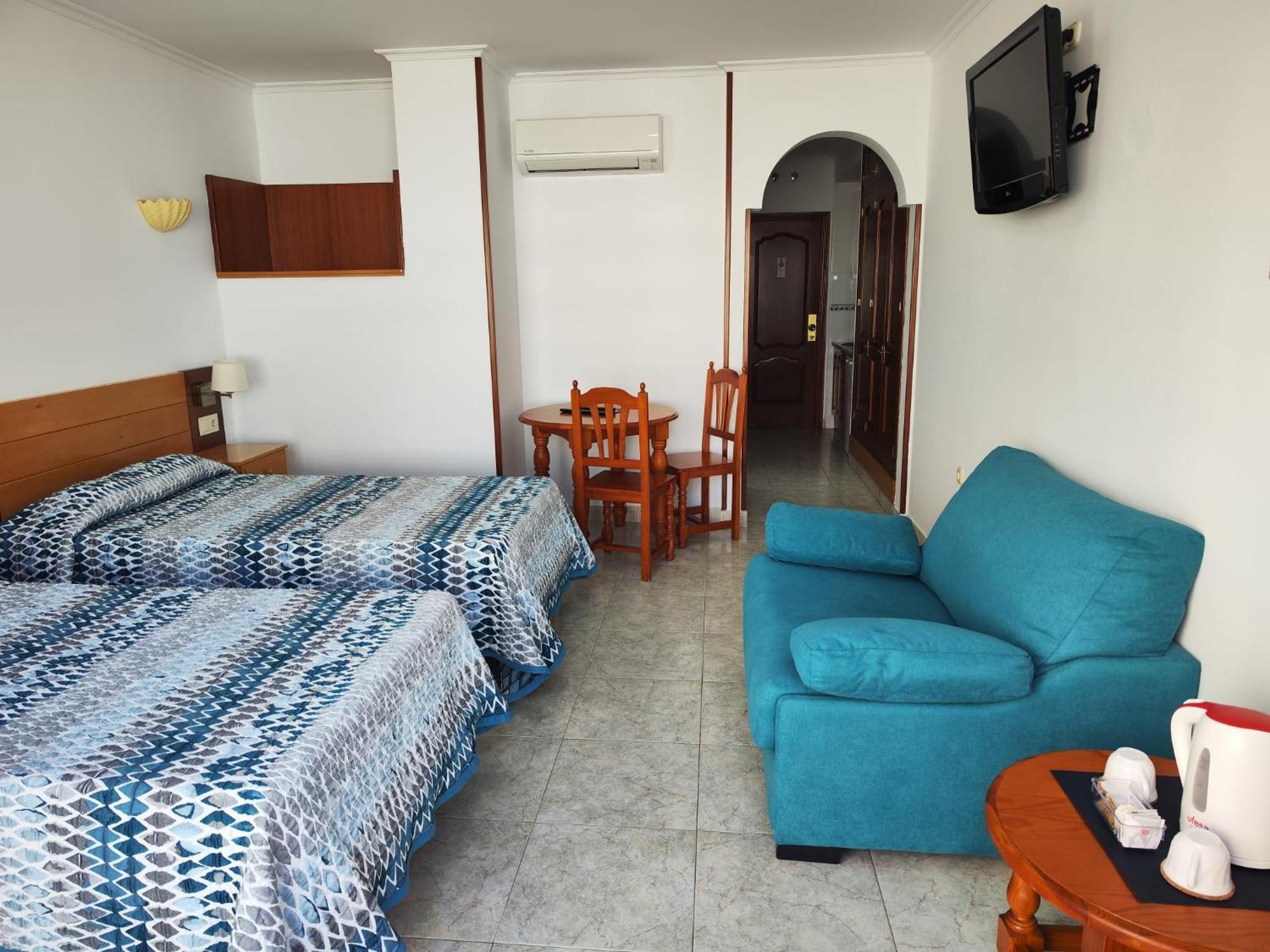 Apartamentos Leonor Carihuela Torremolinos Exterior foto